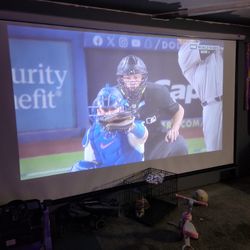 Motorized Projection Screen 166in & Projector