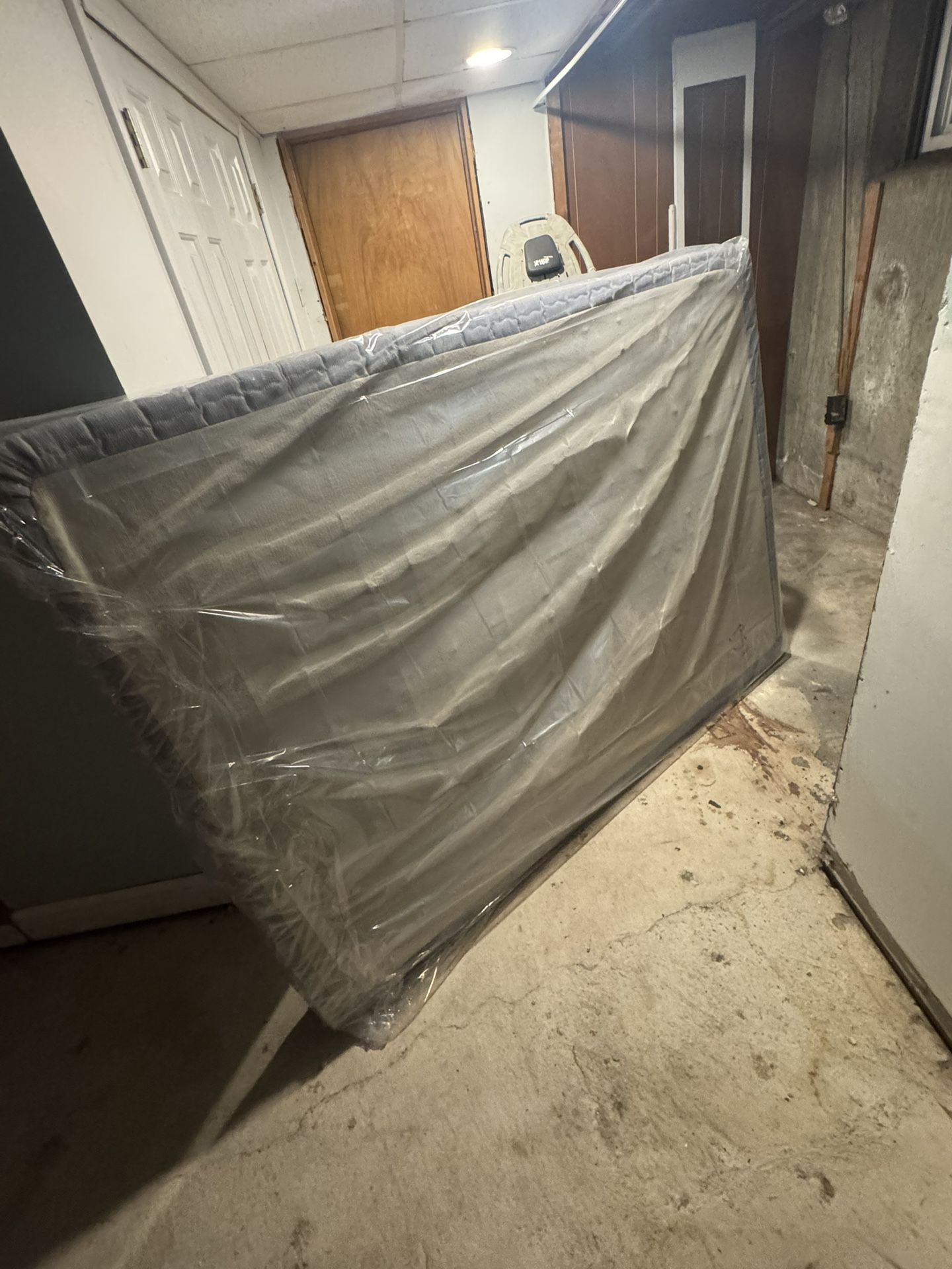 Boxspring - Full Size