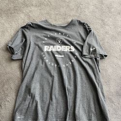 Raiders Nike Shirt XXL 