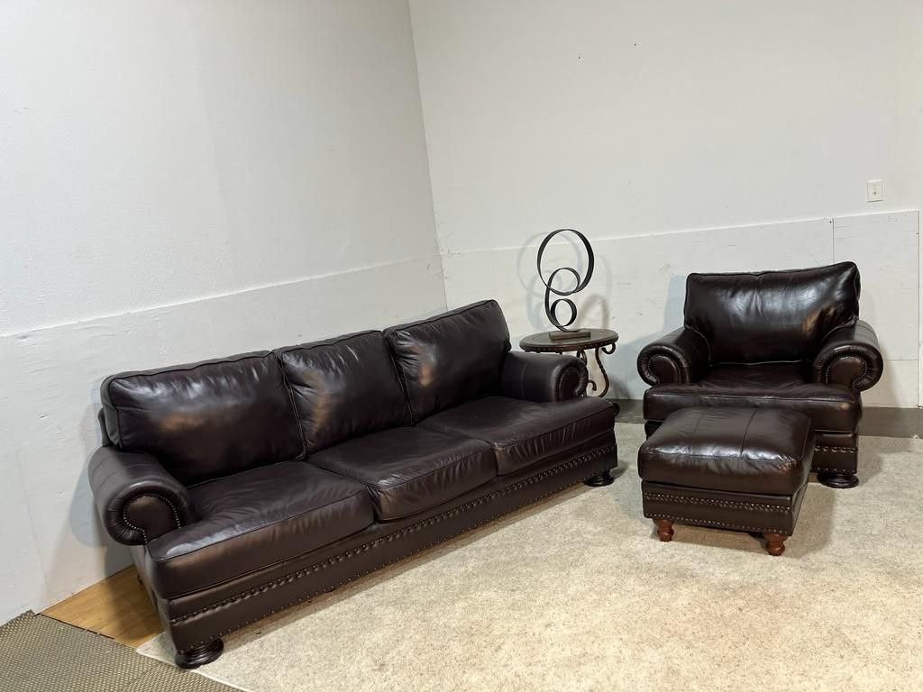 Like New Bernhardt Sofa Set In Excellent Conditions. Delivery Available 