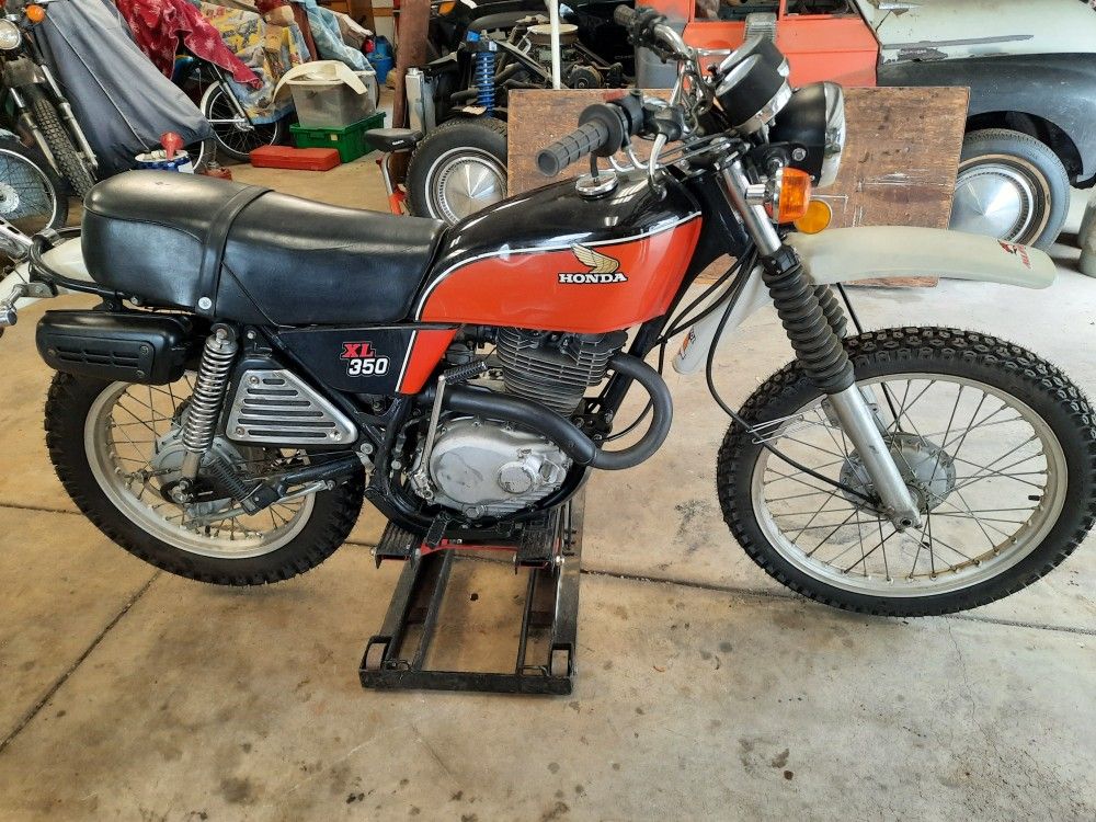 thumbnail image 2 of Unbranded Honda XL250 XL350 Seat Cover With Strap - Fits 1976-1978 Models (H*-183) 2 of 5
