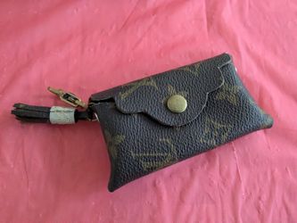 LV coin purse