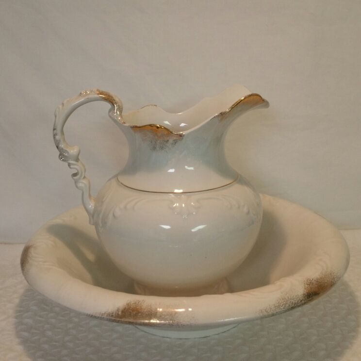 Large Antique Etruria Mellor & Co Porcelain Wash Basin Pitcher/Bowl Set