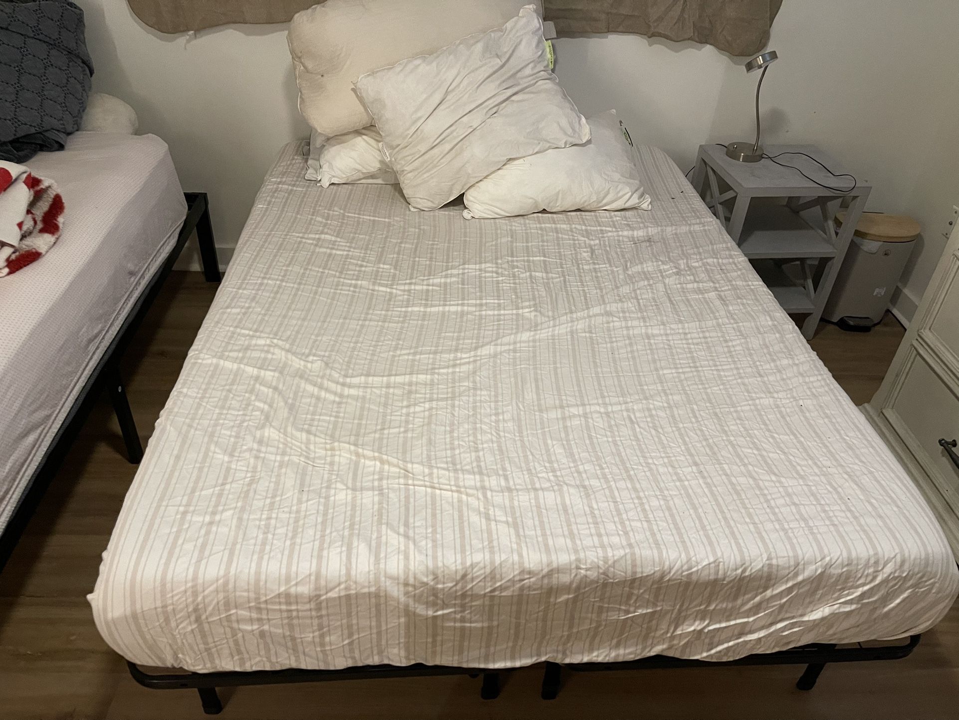 Queen Size Mattress With Frame