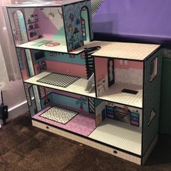 Lol Doll House With Accessories 