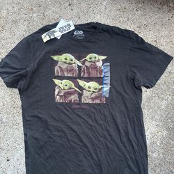 100 % ATHLETIC FIT SIZE (L) STARWARS T-SHIRT NWT