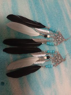2 pairs of boho feather earring sets on silver hooks