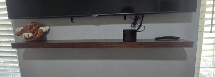 Floating shelf