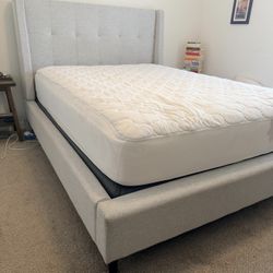 Queen Size Bed With Everything 