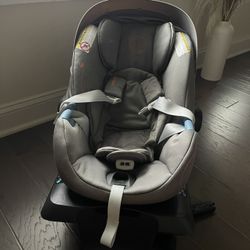CYBEX Gold Aton G with Base