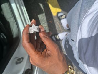 Moissanite star ring