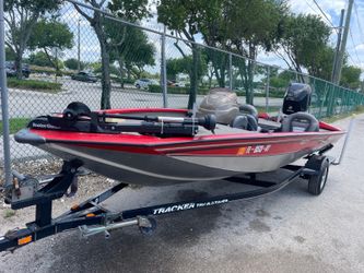 2006 tracker Pro 190 Tx / 90 Merc EFI 2 stroke for sale
