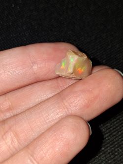 6.8 carat Ethiopian opal