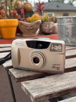 Canon Sureshot 76zoom - 35mm film camera