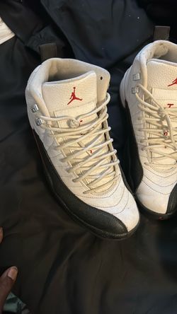 Jordan 12s size 10