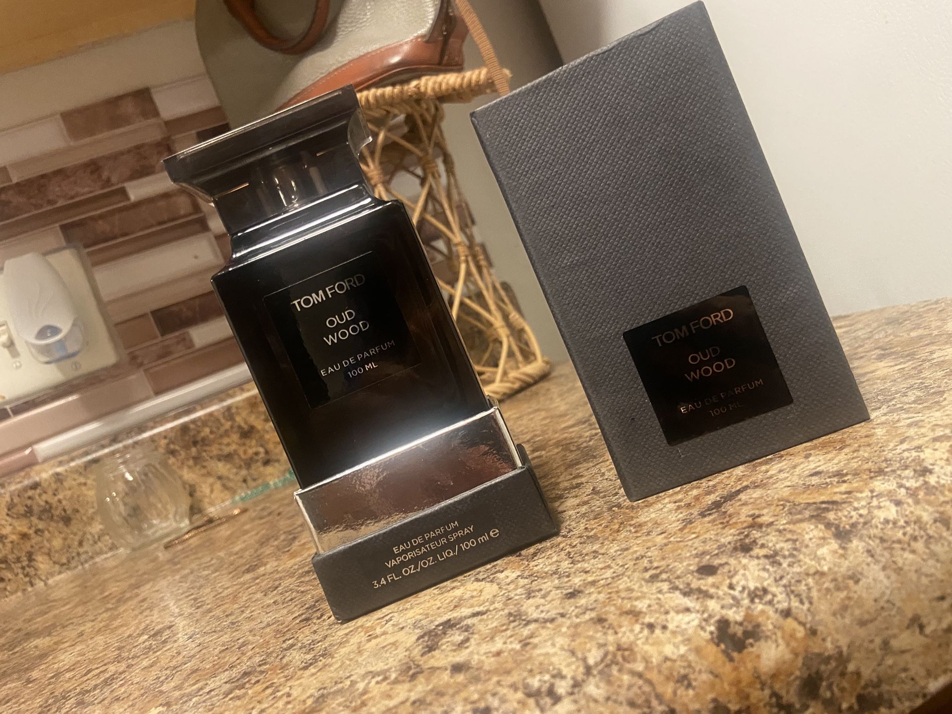 Tom Ford Oud Wood scent