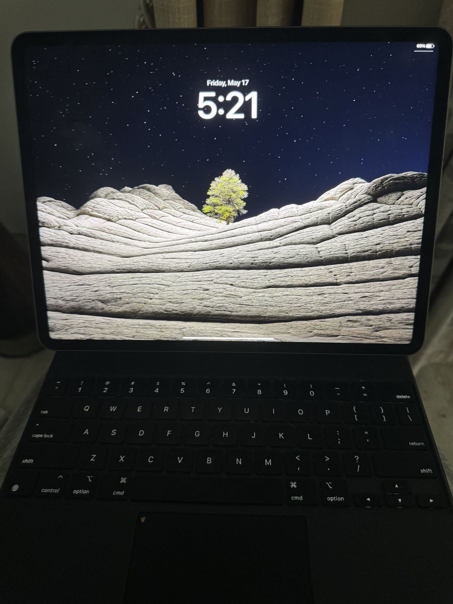 iPad Pro 12.9in With Air Keyboard 