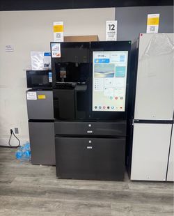 Samsung - Bespoke 29 Cu Ft 4-Door French Door refrigerator With Ai Family Hub + & Auto Open Doors In Charcoal Glass & Matte Black 🖤