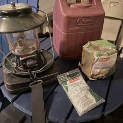 Coleman Propane Lantern Set With Case & Accessories! Works Great!
