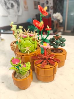 LEGO Tiny Plants Set Built