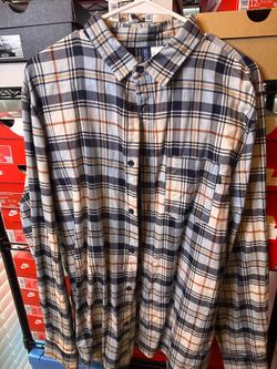 H and M blue button up plain flannel shirt men’s size large used