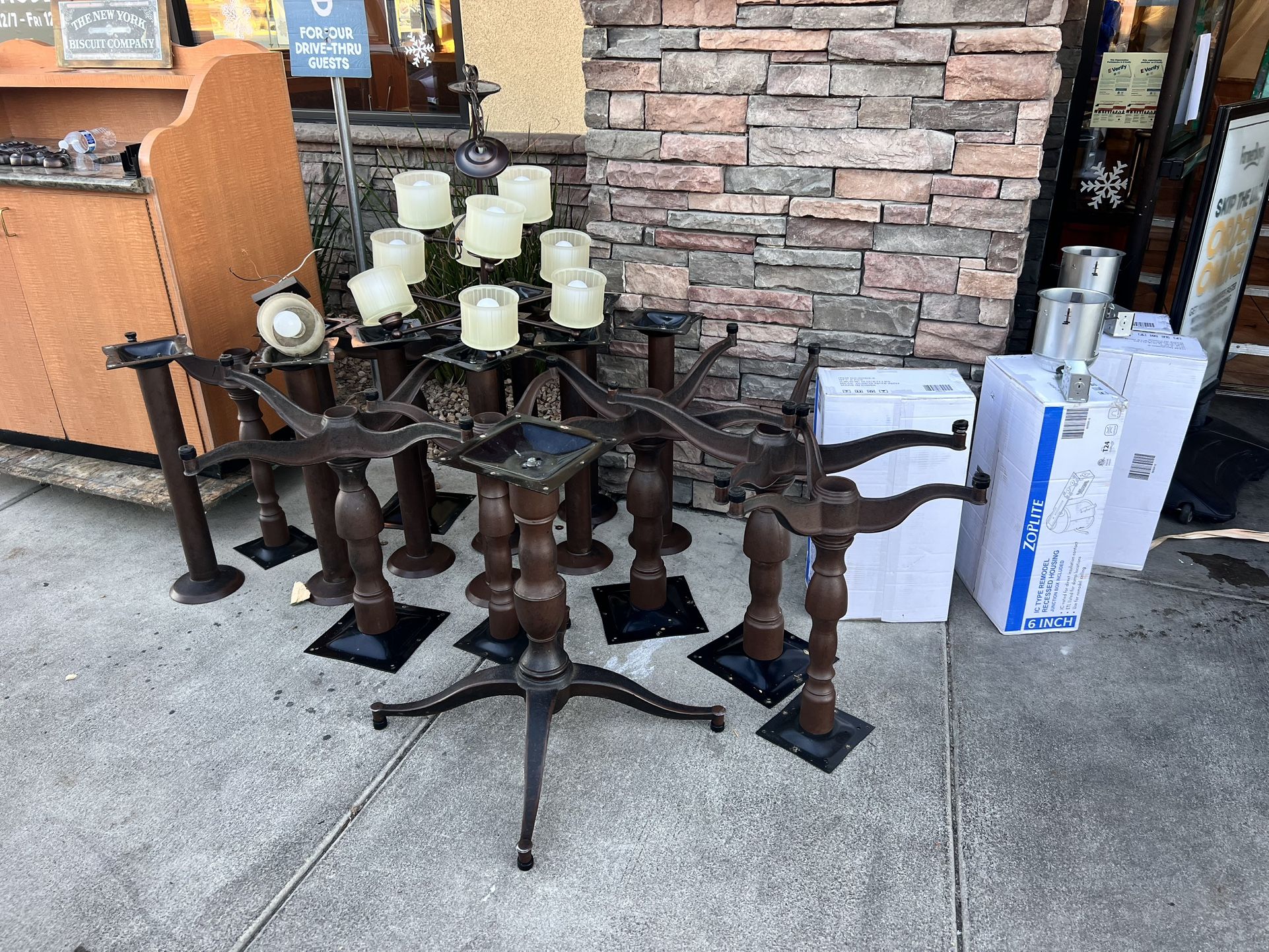 Free Metal Scrap Or Table Bases