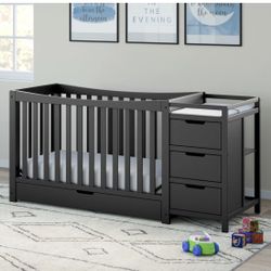 GRACO Remi 4 in 1 Convertible Crib  And Changer 