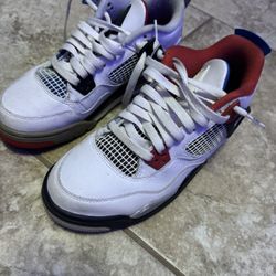 what the Jordan 4s