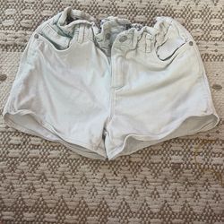 Zara 4-5 Shorts