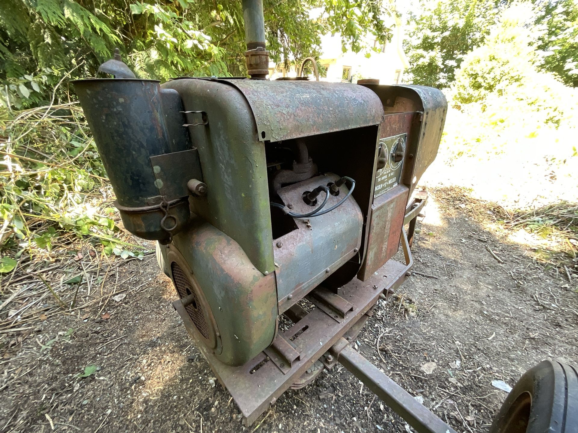 Antique Lincoln Welder From The 1950s