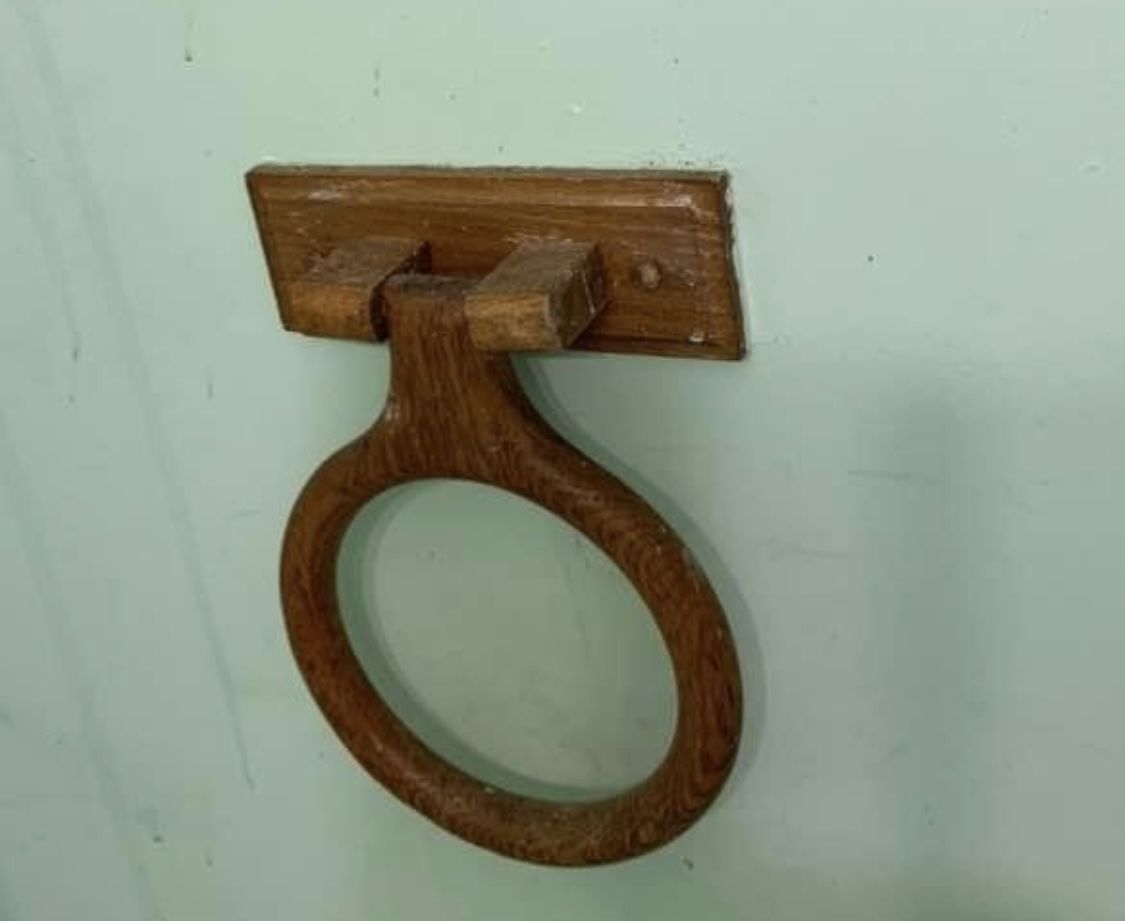 Vintage Wooden Hand Towel Holder Ring in Honey Oak Finish Rustic Farmhouse Decor