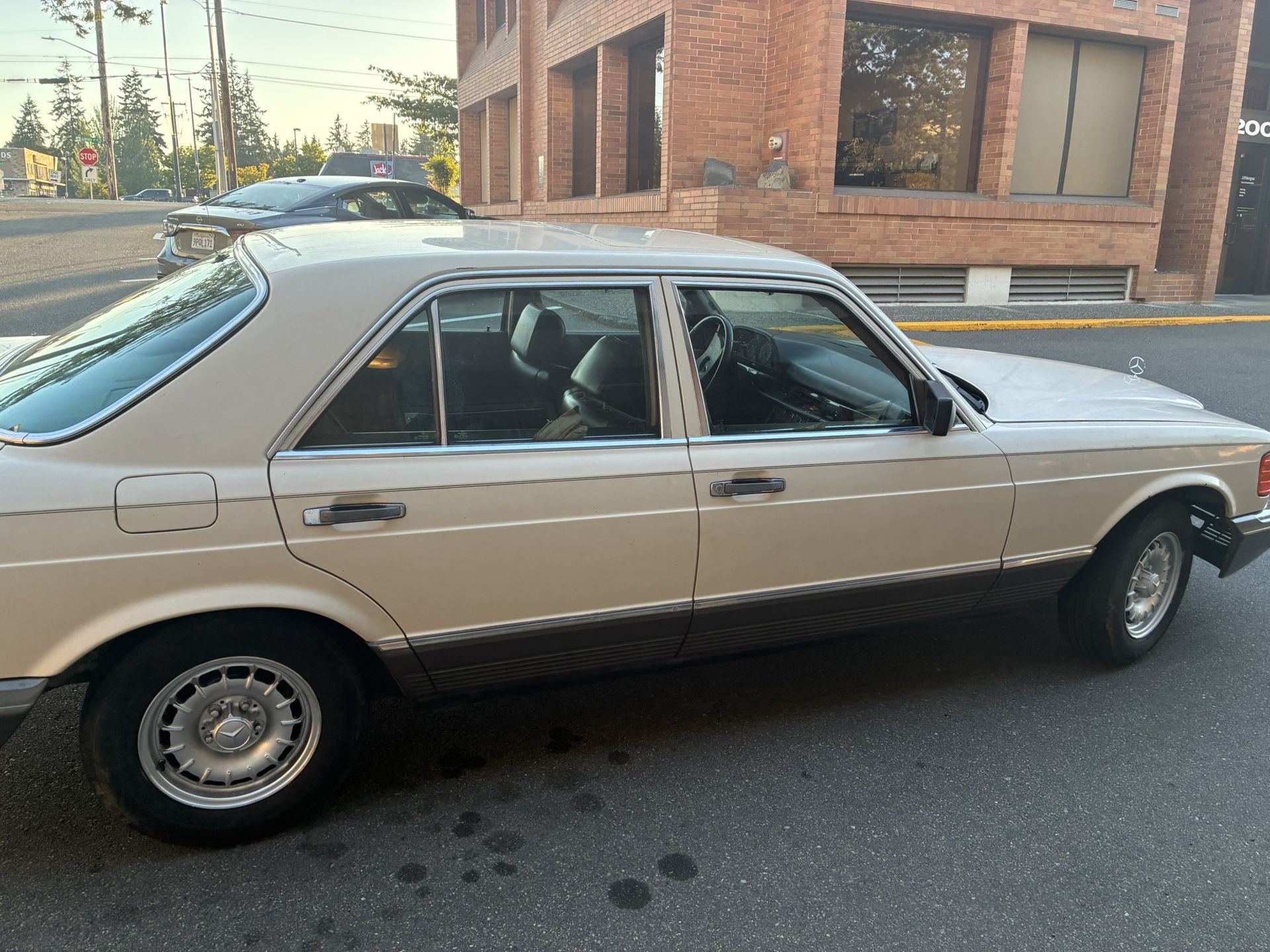 1984 Mercedes-Benz 300