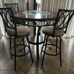 Antique High Top Table With High Chairs 