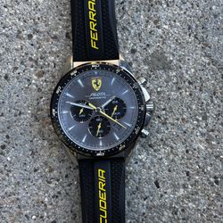 Ferrari Men&#39;s Pilota Stainless Steel Quartz Watch with Silicone Strap, Black, 22 