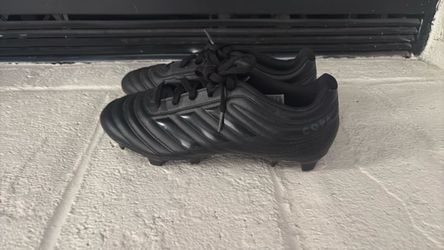 Soccer cleats 7 1/2