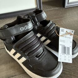 Kids Adidas 