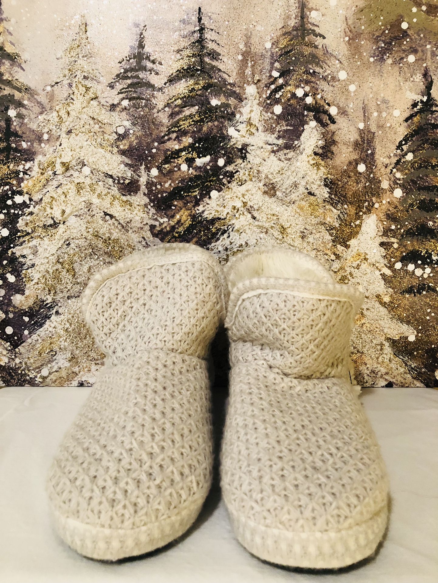 Muk Luks Medium 7-8