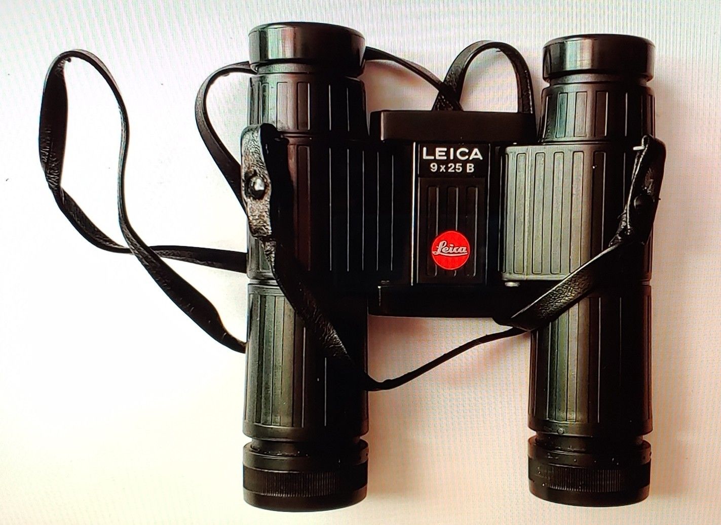 German Leica 9×25B Binoculars with Case