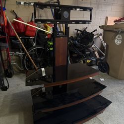 Tv stand 