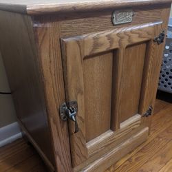 Small Oak Cabinet