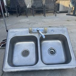 Stainless Steel Kitchen Sink