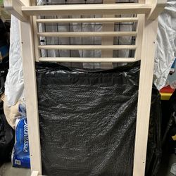 Baby Crib light Brown Great Condition