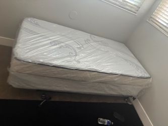 Twin bed brand new