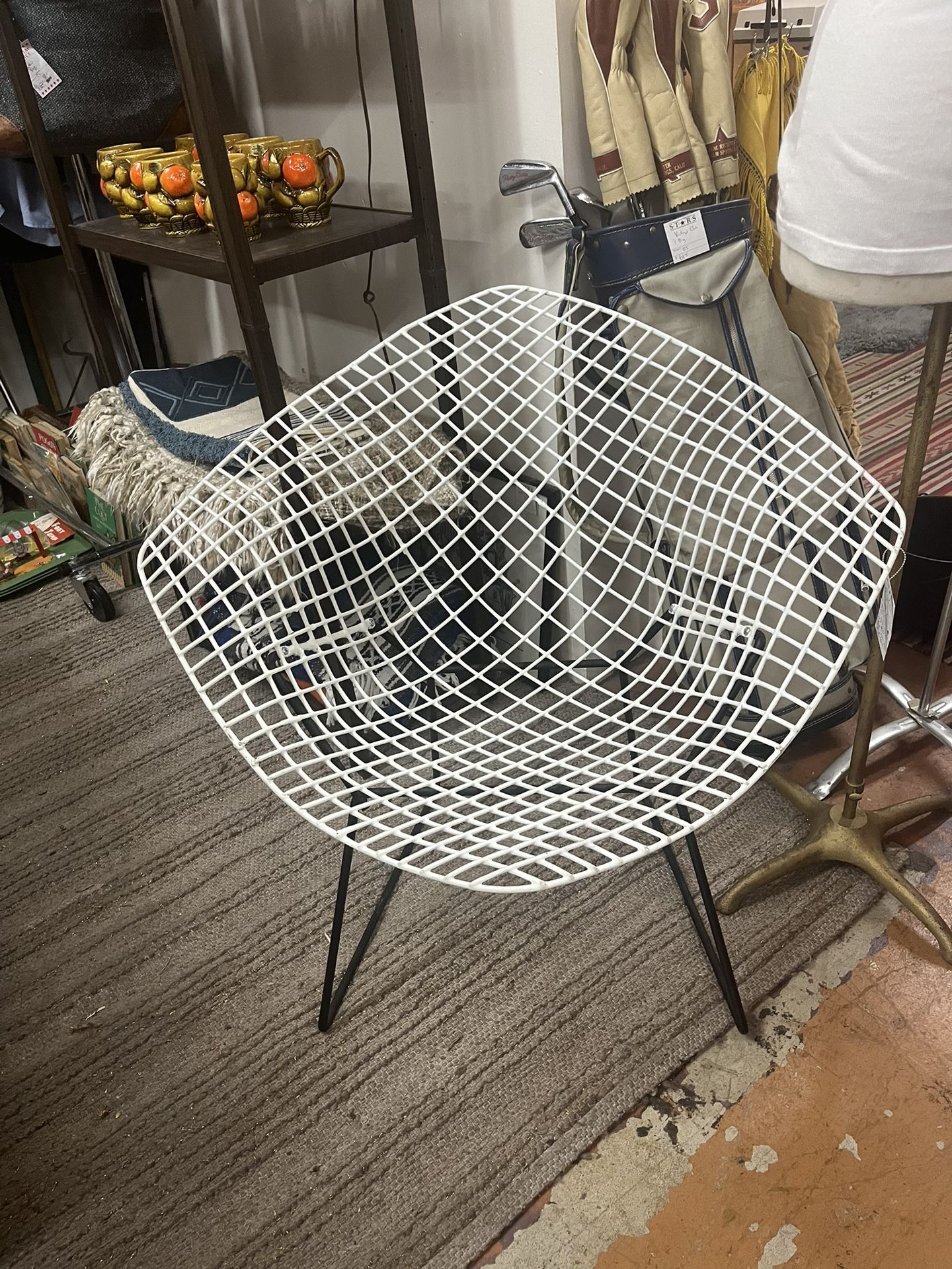 MCM Knoll, Diamond Chair.