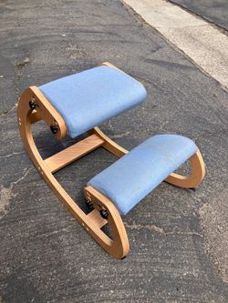 Ergonomic Kneeling Chair