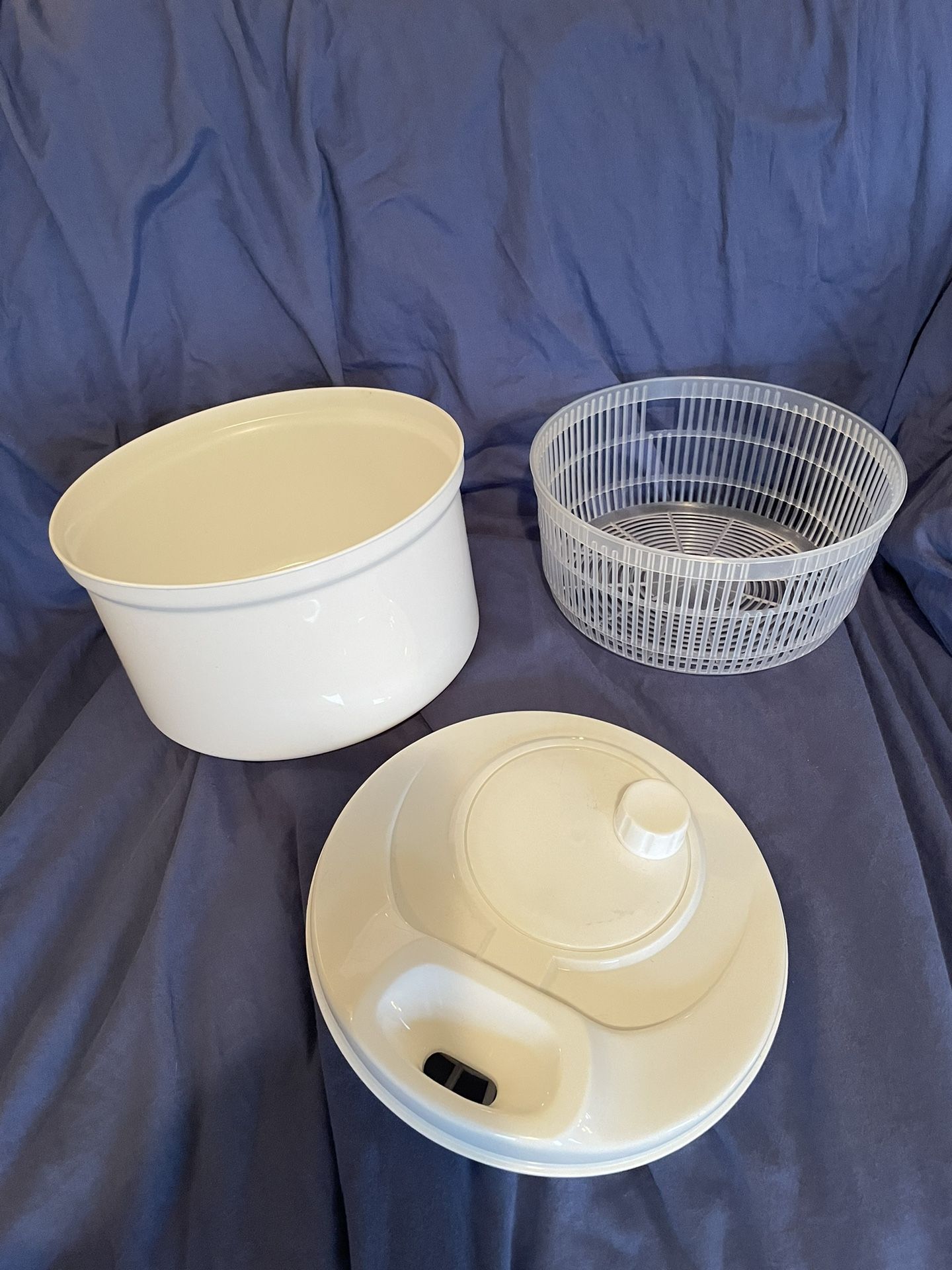 Salad Spinner—$5