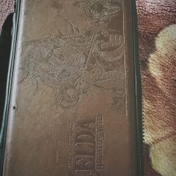 Nintendo Switch Deluxe Zelda Link Travel Case