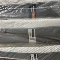 King Queen Size Tempurpedic ProAdapt,  ProBreeze,  LuxeBreeze Mattress  Pro Breeze /Luxe Adapt /Pro Adapt /Adapt /cloud /Tempur pedic contour Supreme 