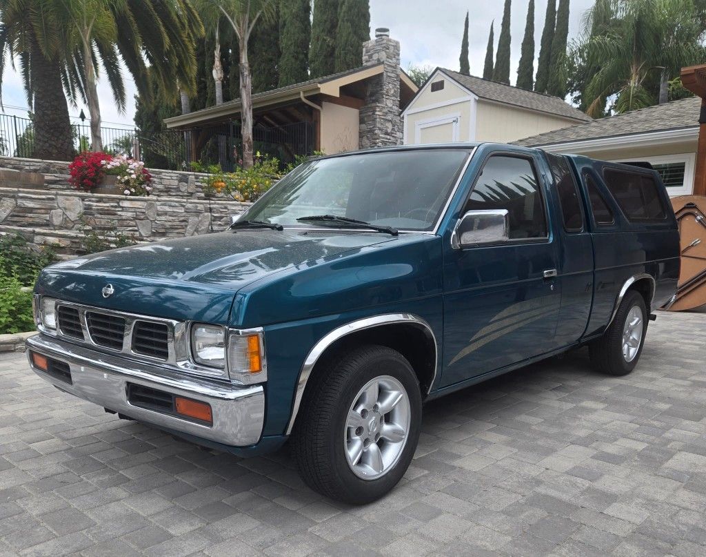 1995 Nissan Pickup