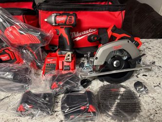 Milwaukee 8 tool kit 3 batteries and charger